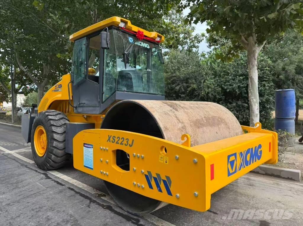 XCMG XS 223 J Walzenzüge