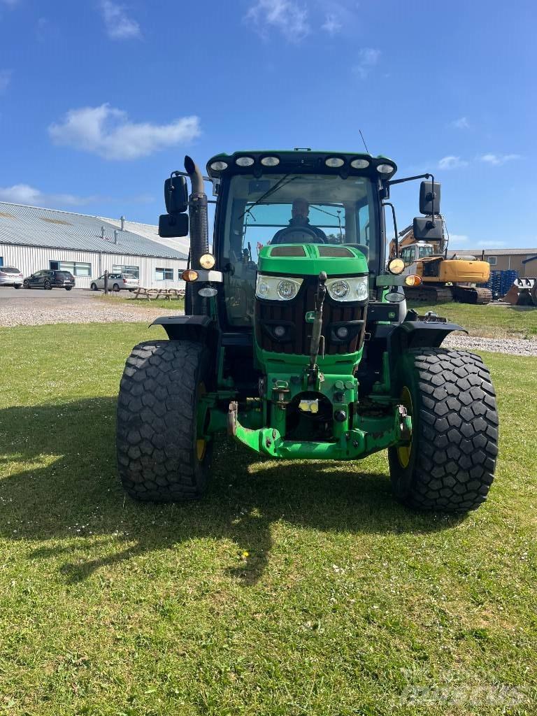 John Deere 6105 R Traktoren