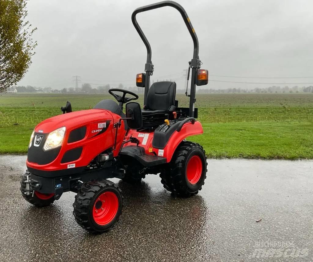 Kioti CS2510 Traktoren