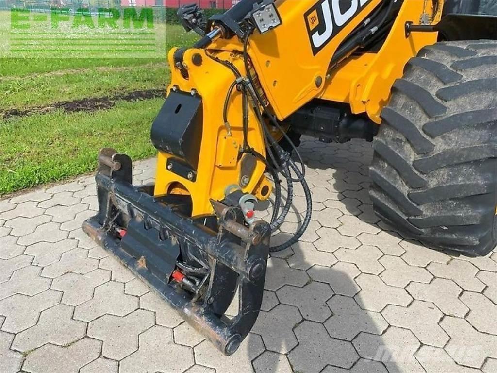 JCB tm 220 - 40 km/h Teleskoplader für Landwirtschaft