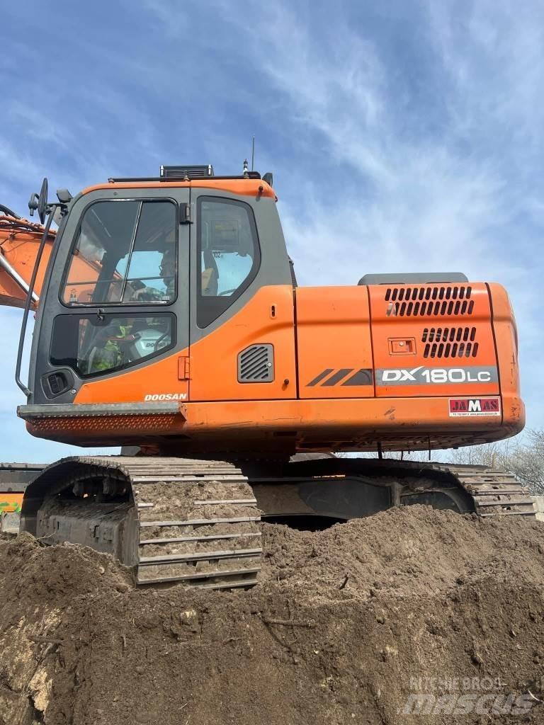 Doosan DX 180 LC-3 Raupenbagger