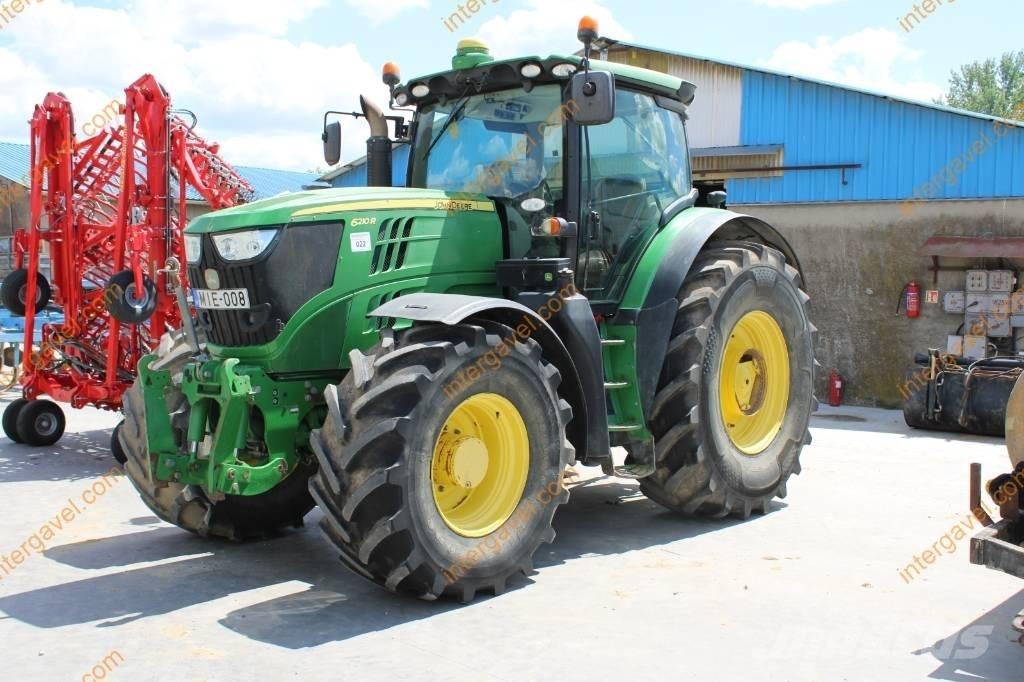 John Deere 6210 R Traktoren