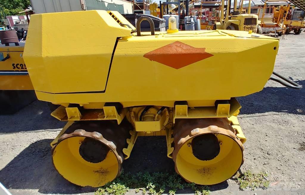 Rammax P33/24 Erdbauwalzen