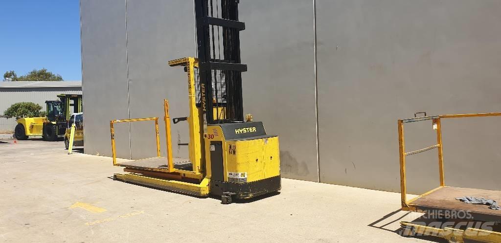 Hyster R30XMF2 Seitenstapler