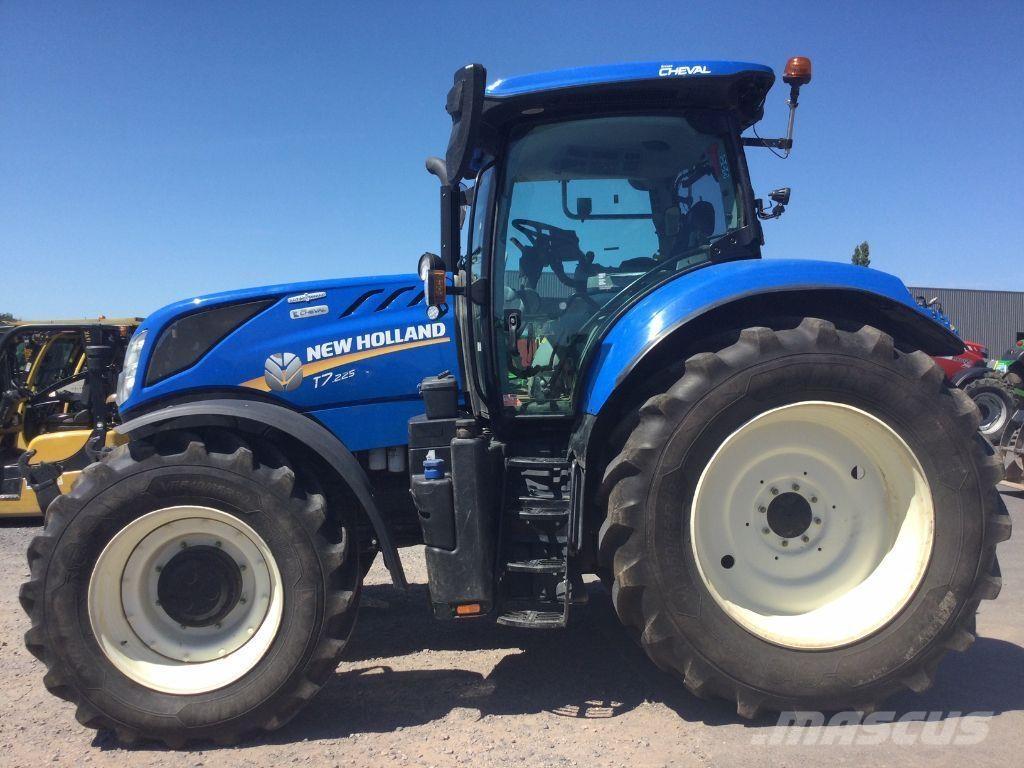 New Holland T7.225 Traktoren