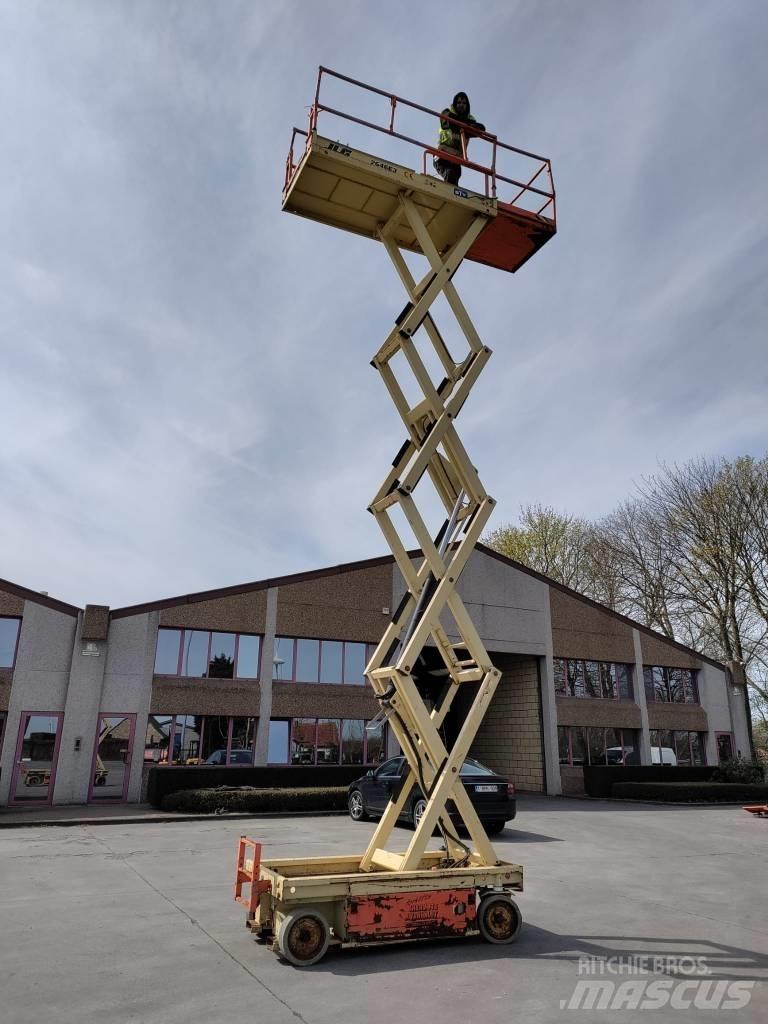 JLG 2646 E 3 Scheren-Arbeitsbühnen