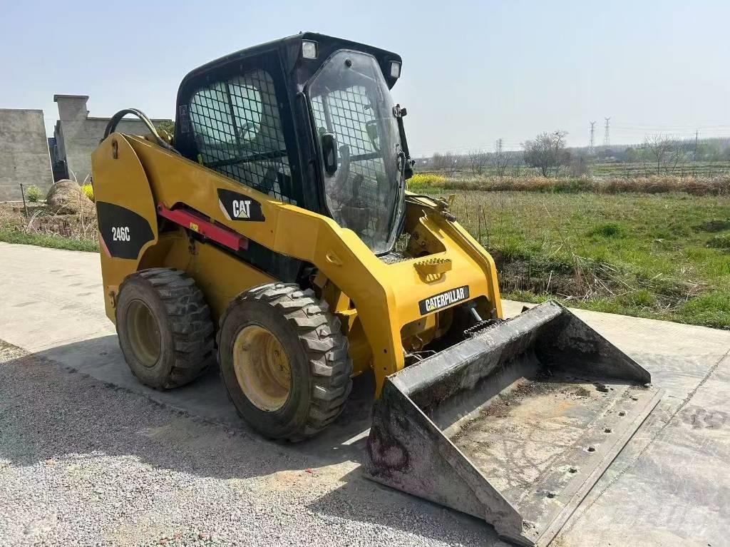CAT 246 C Kompaktlader
