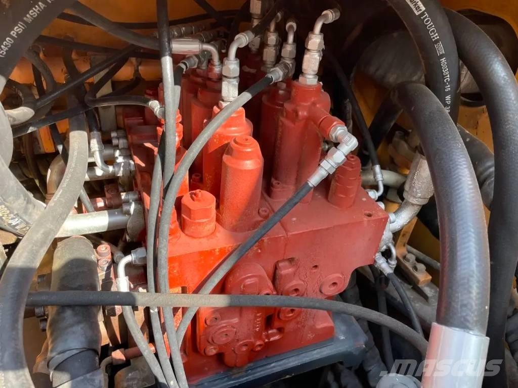 Hyundai R210W-9 Mobilbagger
