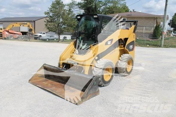 CAT 272C Kompaktlader
