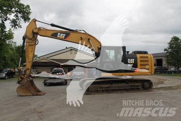 CAT 323FL Raupenbagger