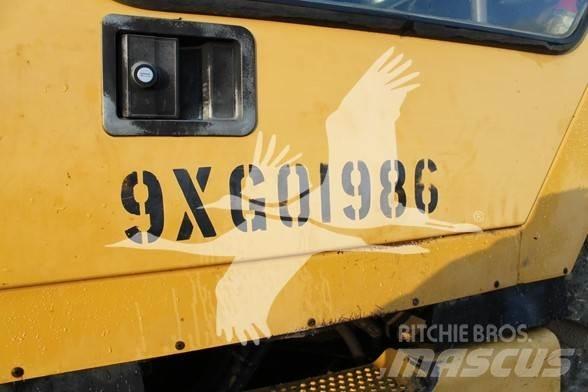 CAT 615C II Schaber