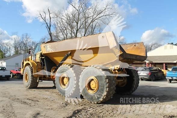 CAT 745C Dumper - Knickgelenk