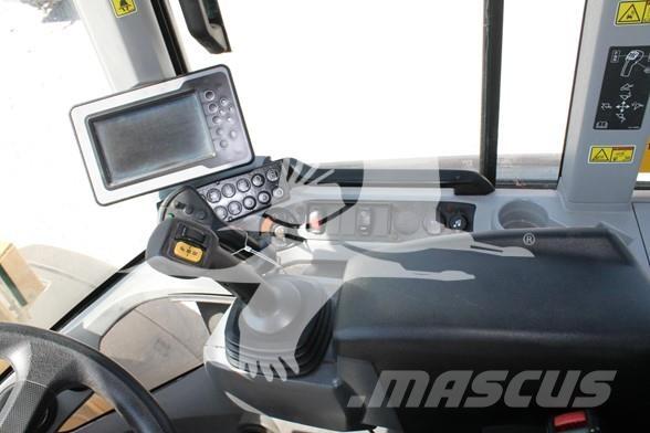 CAT 938M Radlader