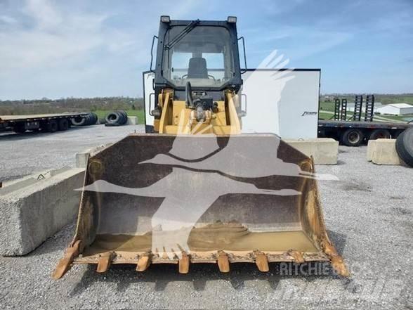 CAT 953C Laderaupen