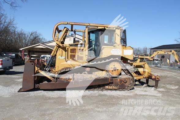 CAT D6T XL Bulldozer
