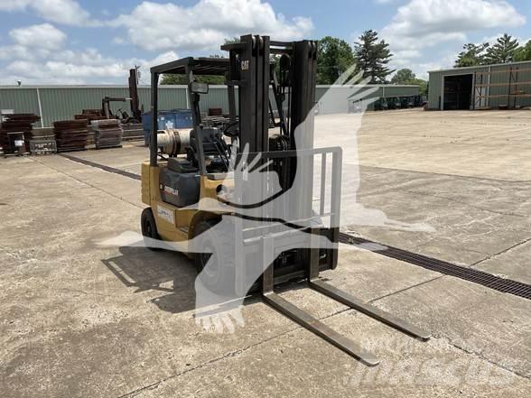 CAT GP25 Dieselstapler