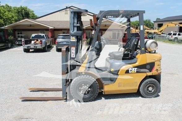 CAT GP25N Dieselstapler