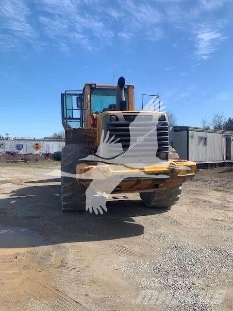 Volvo L220F Radlader