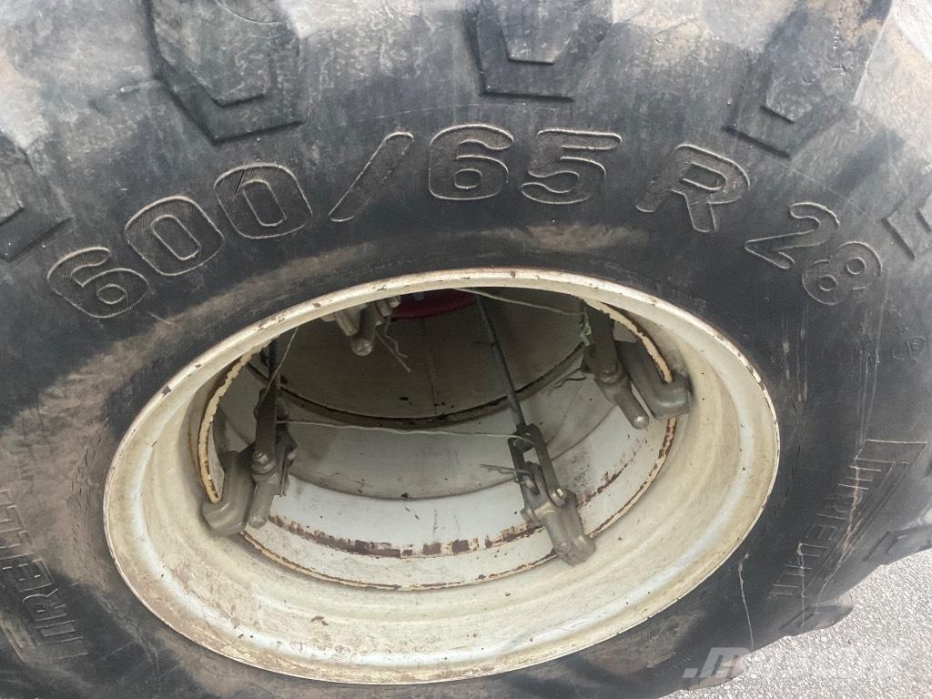 CLAAS Atles 946 RZ Traktoren