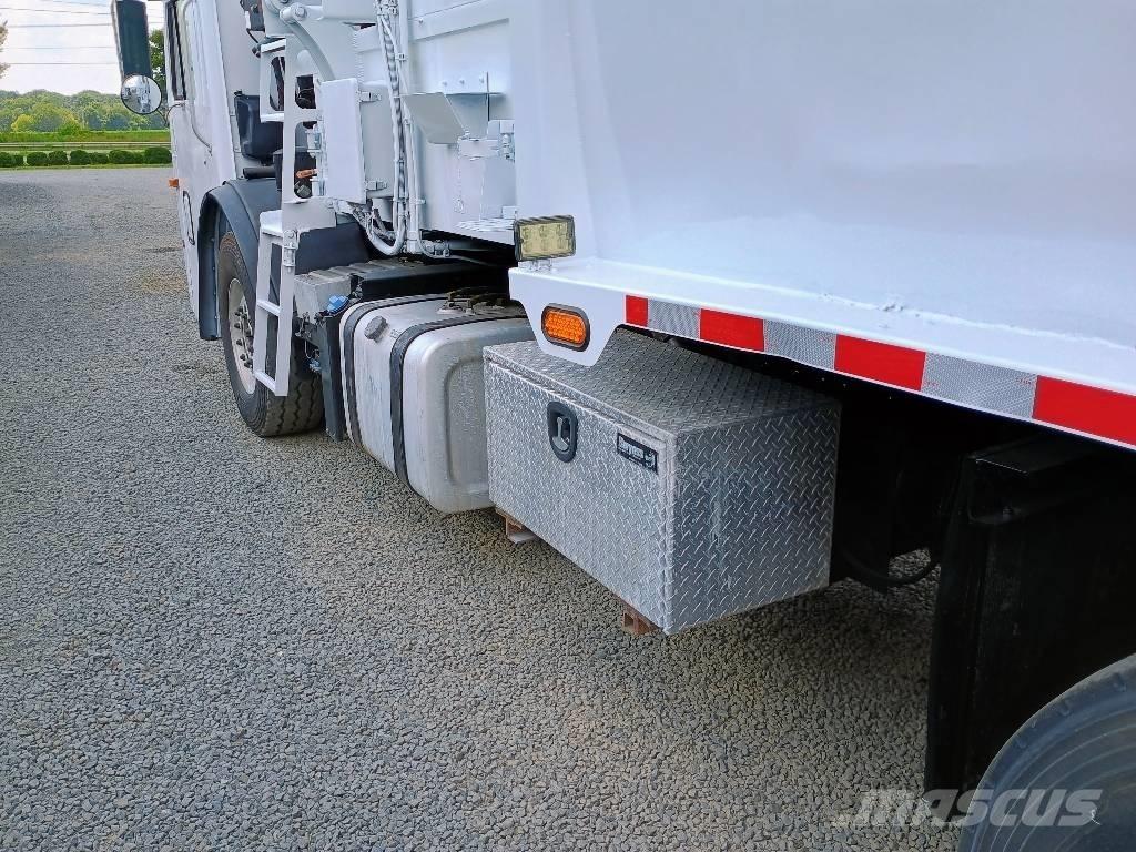Mack LEU Müllwagen