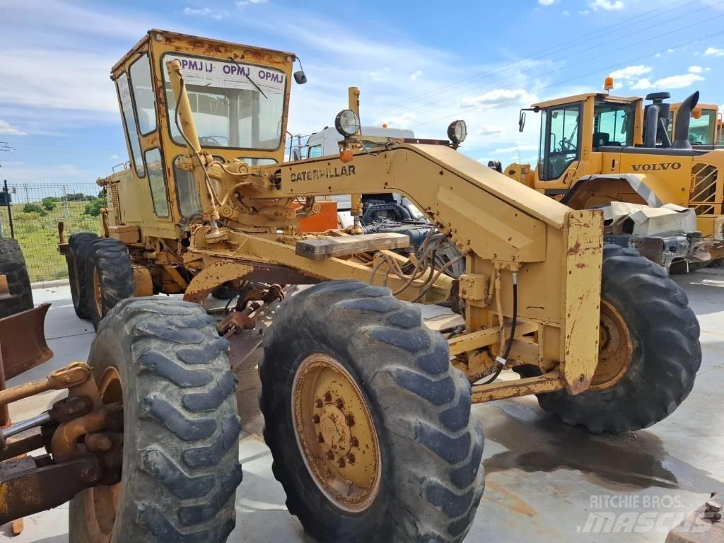 CAT 12 G Grader