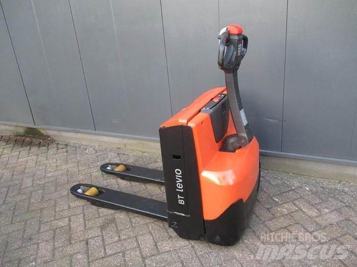 Toyota LWE 140 Niedergabelstapler