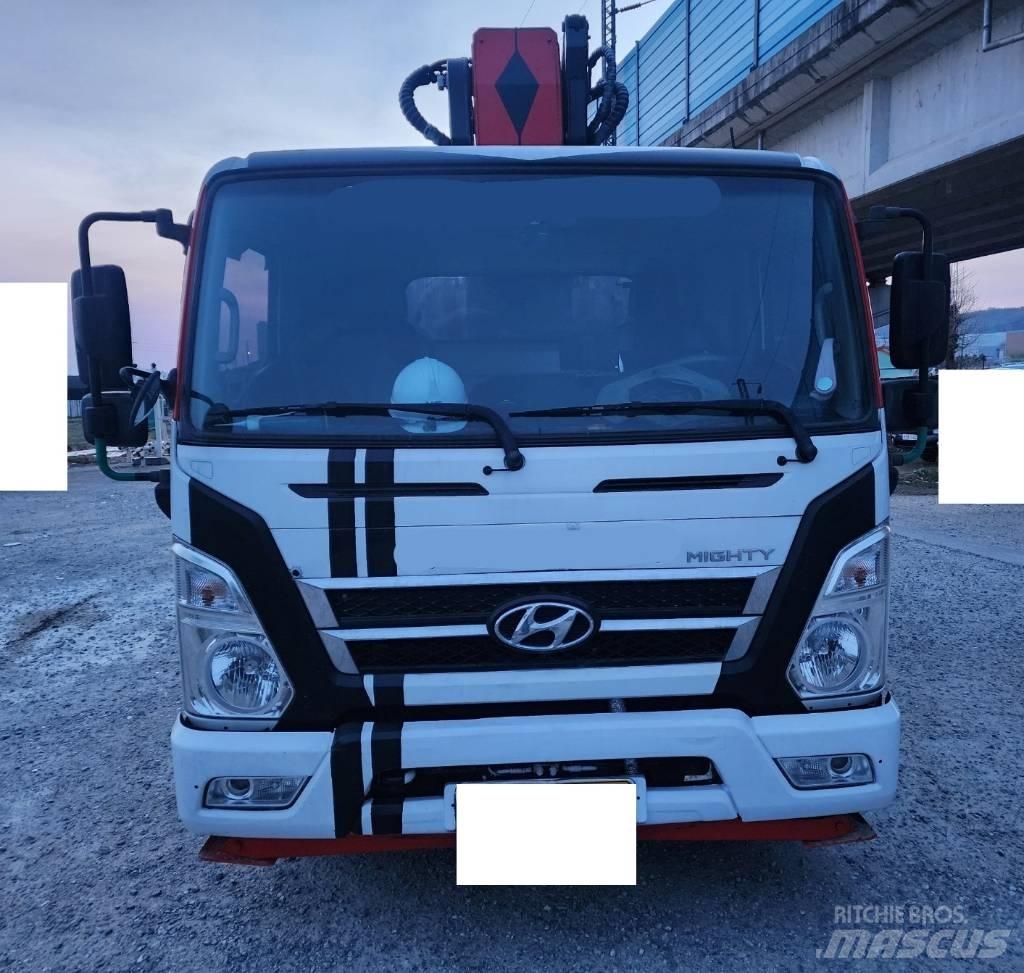 Novas 300 LKW-Arbeitsbühnen