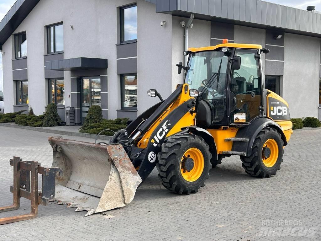 JCB 409 AGRI Radlader