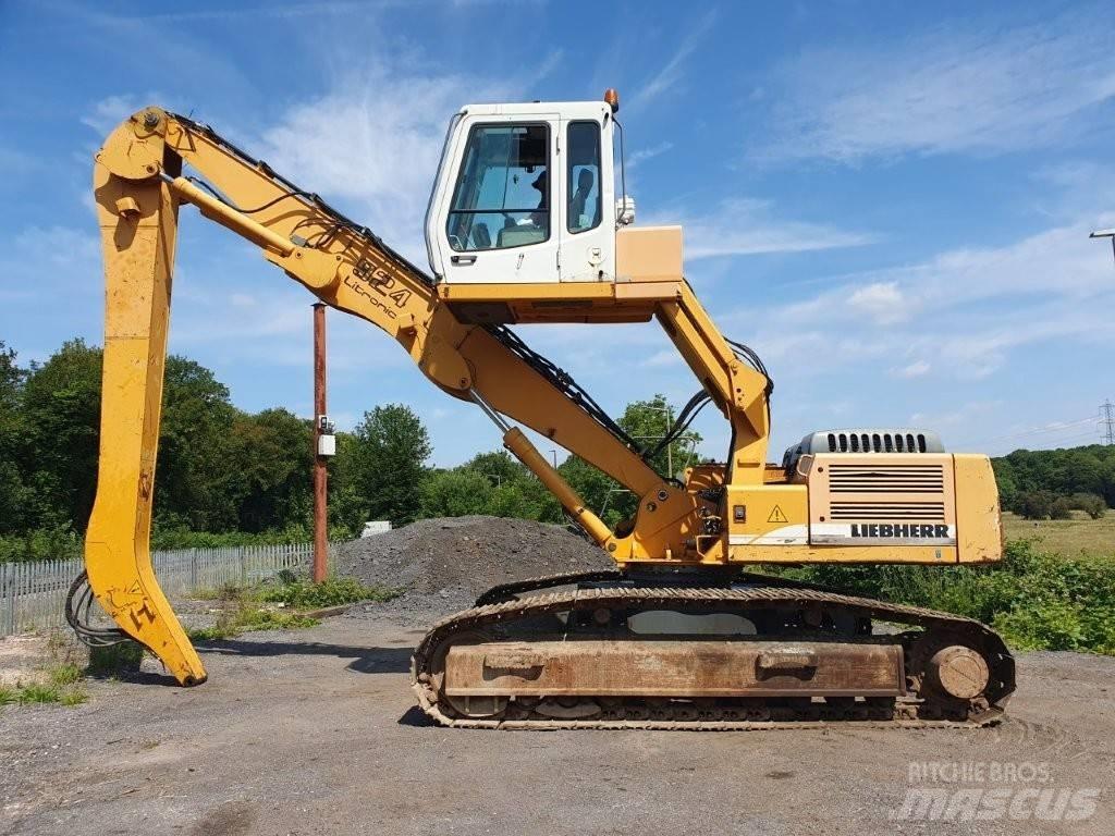 Liebherr R 924 B EW Materialumschlag