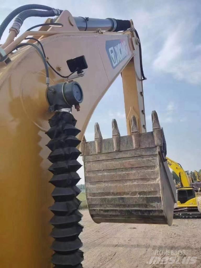 XCMG XE 215 D Raupenbagger