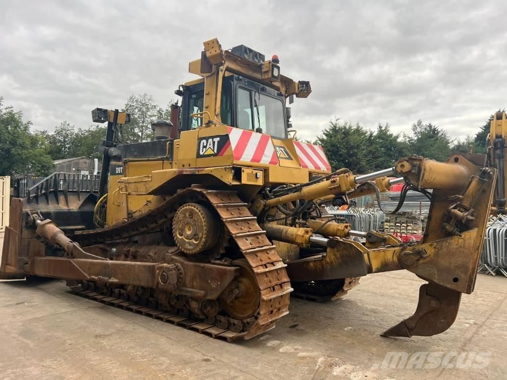 CAT D 9 T Bulldozer