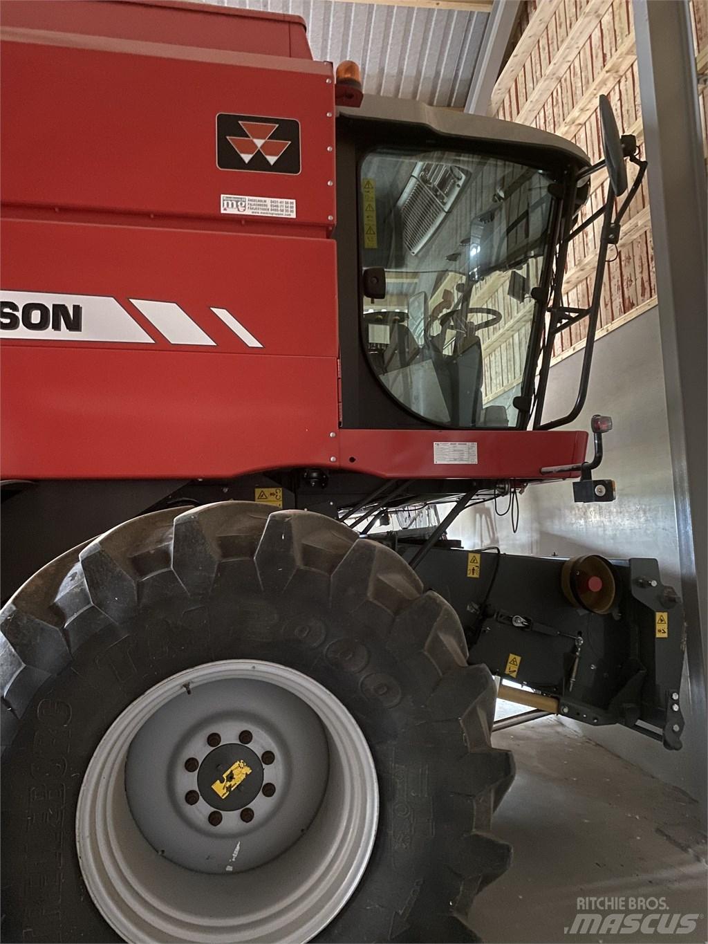 Massey Ferguson 7244 Mähdrescher