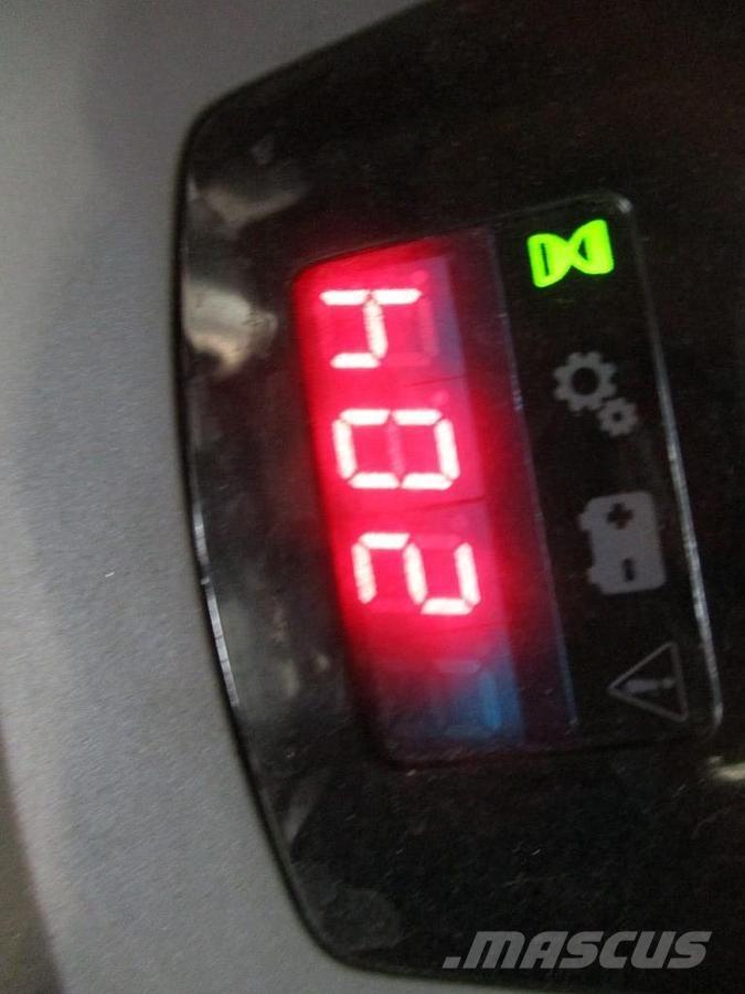 Toyota SWE 100 Deichselstapler