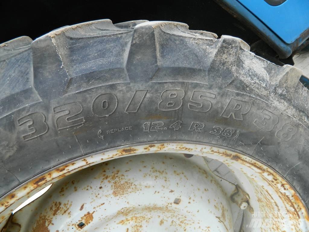 Ford 5600 Traktoren