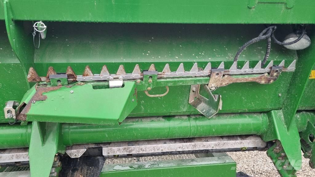 John Deere T670i Mähdrescher