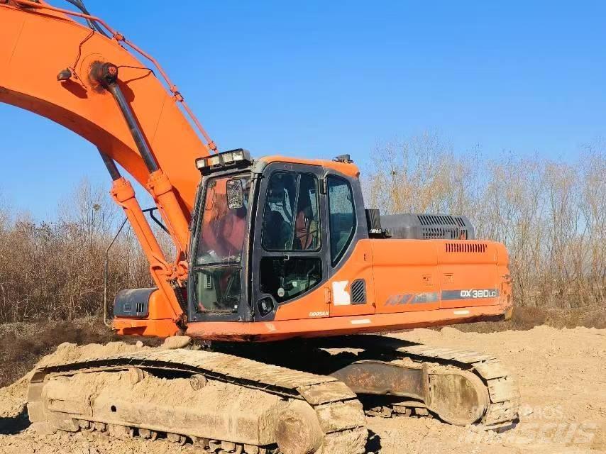 Doosan DX 380 LC Raupenbagger