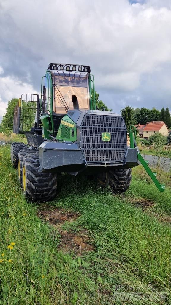 John Deere 1010G Forwarder