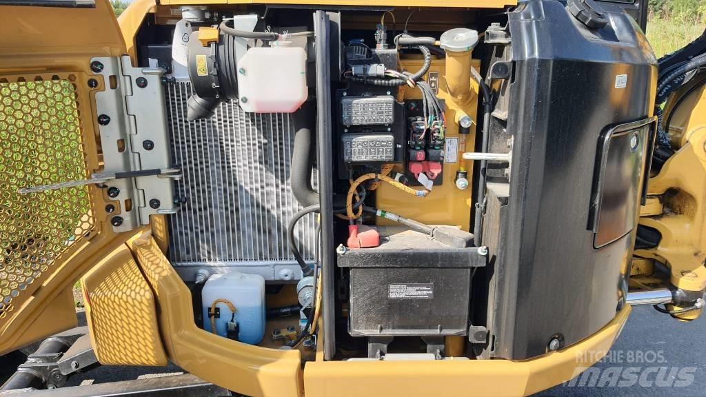 CAT 302.7 DCR 07A Minibagger < 7t