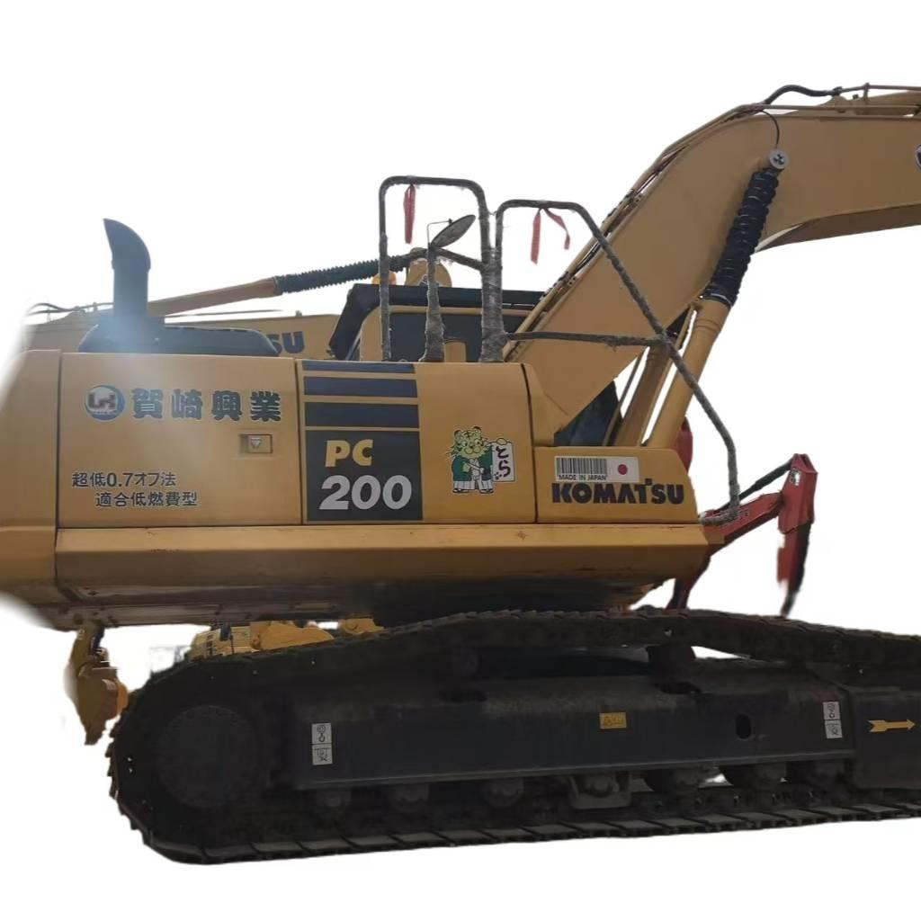 Komatsu PC 200-8 Raupenbagger