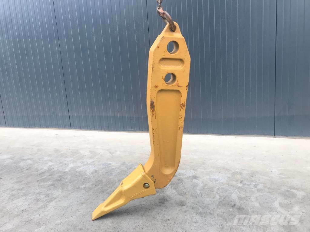 Komatsu D65 Shank Aufreisser