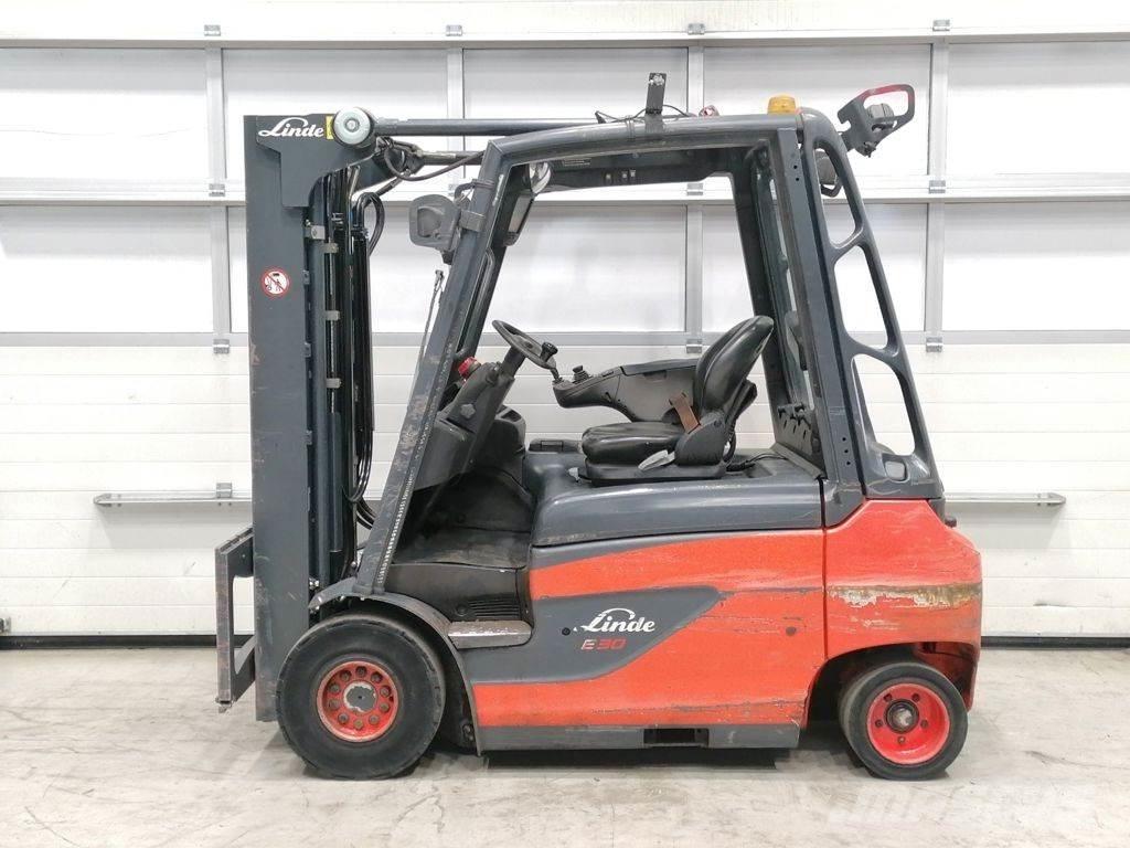 Linde E30-01 Elektrostapler