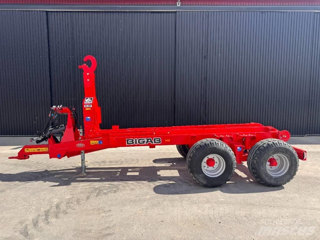 Bigab 8-12 Anhänger mit Hakenlift