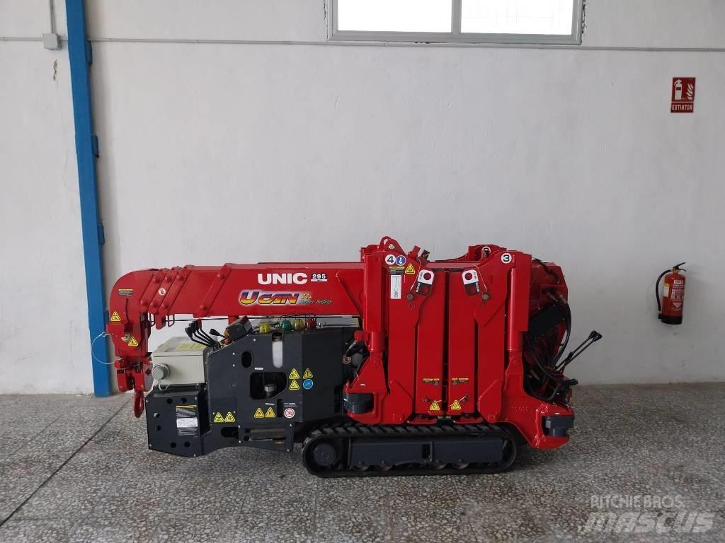 Unic URW 295 Minikrane