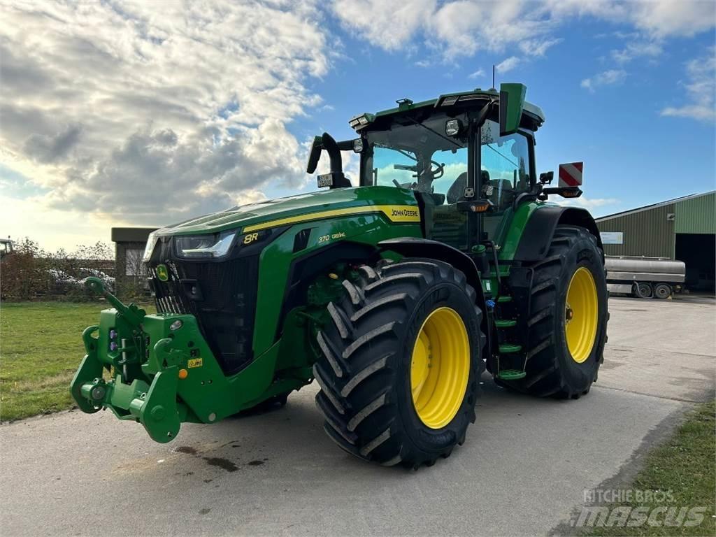 John Deere 8R370 Traktoren