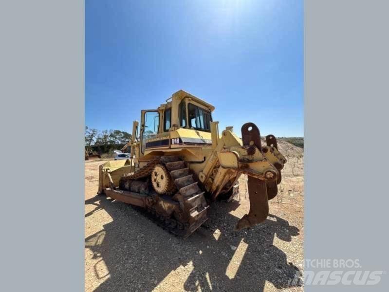 CAT D6H Bulldozer
