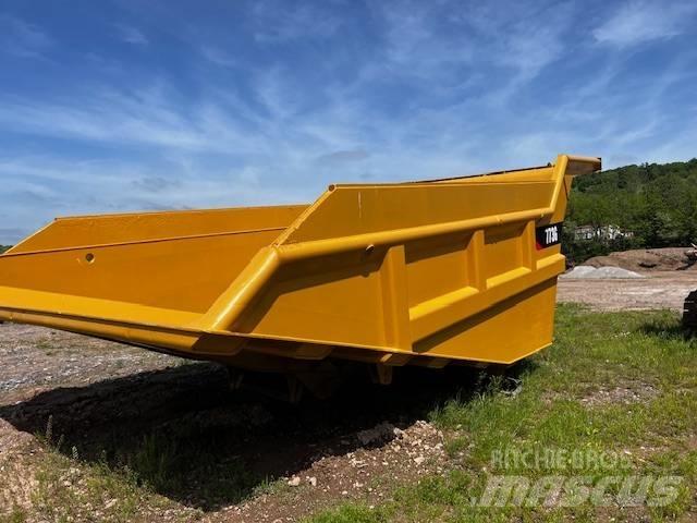 CAT 773 Coal Body Sonstige Baumaschinen