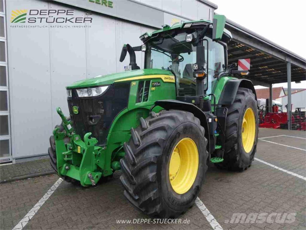 John Deere 7R 330 Traktoren