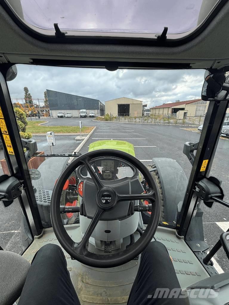 CLAAS Arion 410 Traktoren