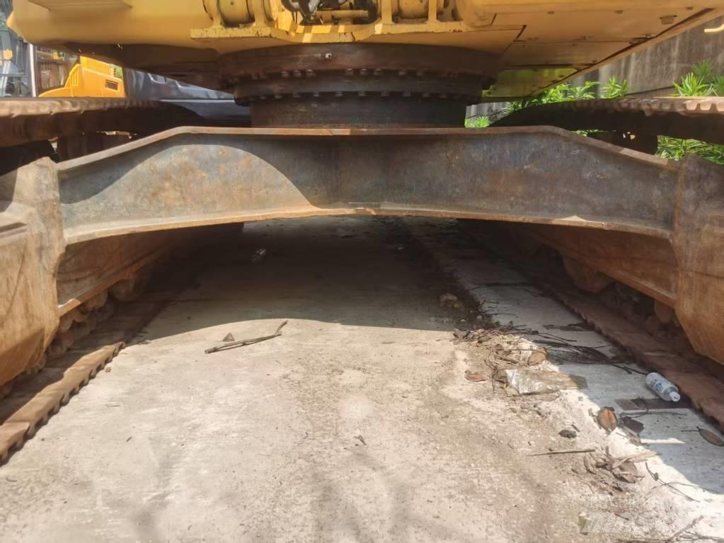 Komatsu PC 400-7 Raupenbagger