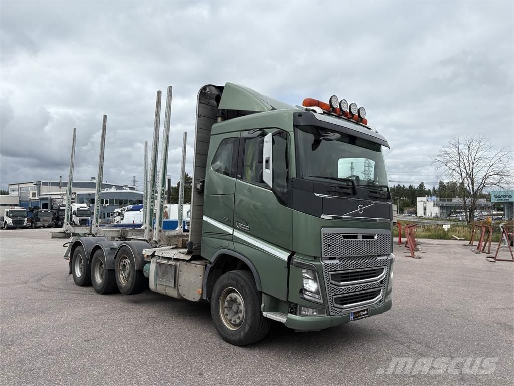 Volvo FH16 8x4 Holztransporter